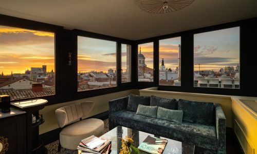 CoolSuite-al-atardecer-Madrid-a-cielo-abierto-2026